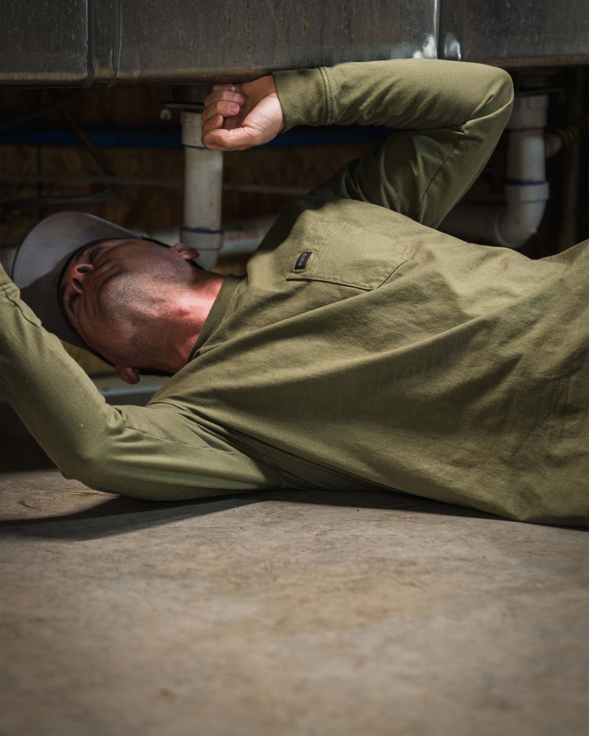 Workgrade LS Pocket Crew | Evergreen - Image 7