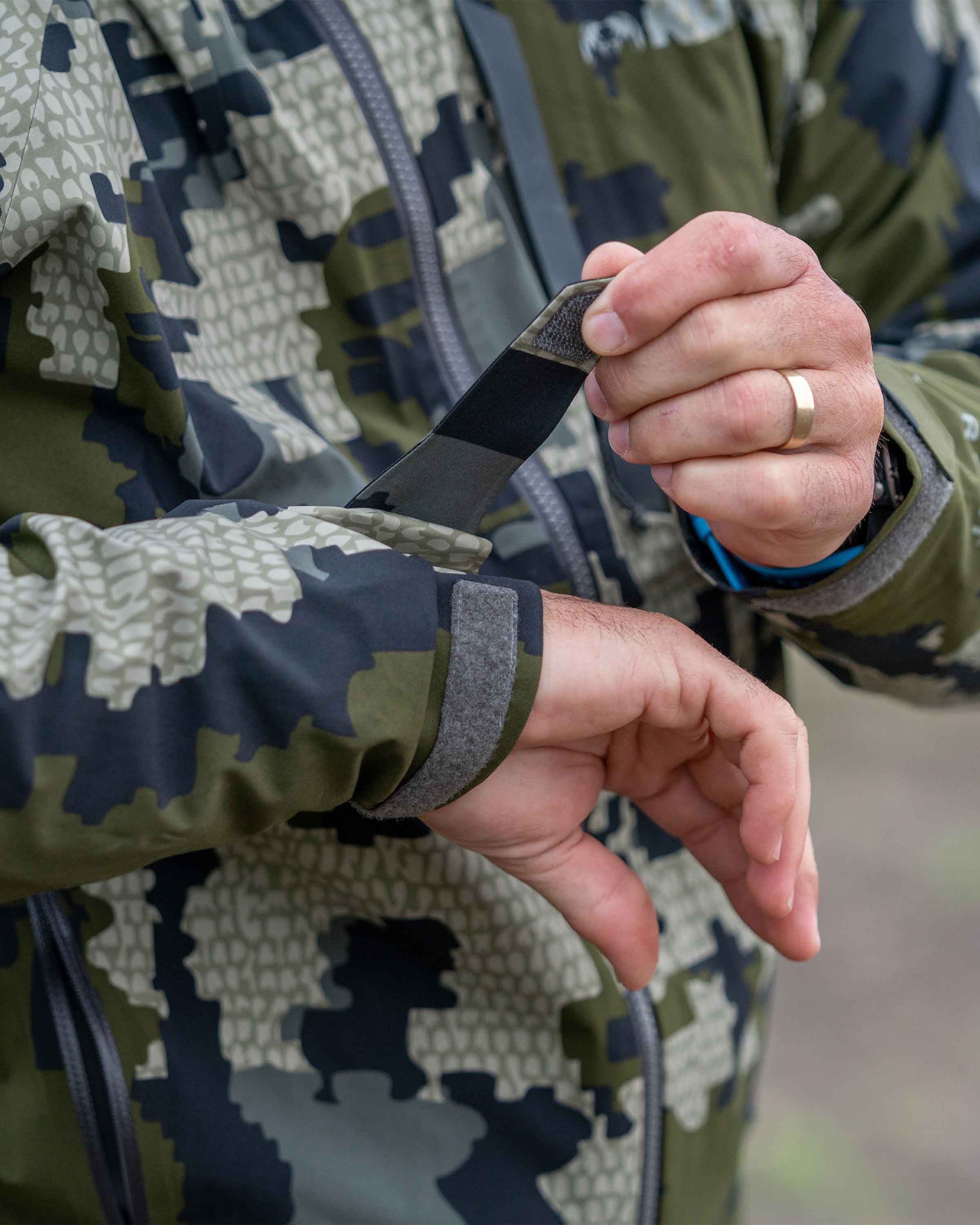 Chugach TR Rain Jacket | Valo - Image 8